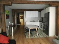 A kitchen or kitchenette at Studio 7calles, Casco Viejo. Bio