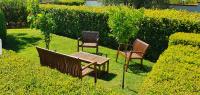 A garden outside Agriturismo La Rondine