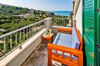 Balkón nebo terasa v ubytování ISLAND HVAR LUXE Holiday Villa Maslina with Beach