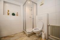A bathroom at Almliesl MITT-396