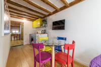 Kuchyňa alebo kuchynka v ubytovaní Largo di Torre Argentina Cozy Studio