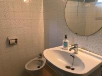Koupelna v ubytování Hostal Casiano Camarasa