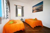 Posteľ alebo postele v izbe v ubytovaní Apartamentos Cas Xurrac