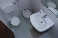Kúpeľňa v ubytovaní Villa Cavalluccio Marino con piscina idromassaggio