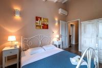 Posteľ alebo postele v izbe v ubytovaní Spacious holiday house / pool / jacuzzi / playground / 6+2