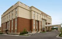 una representación del frente de un hotel en Drury Inn &amp; Suites Middletown Franklin, en Middletown