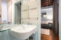 A bathroom at Dell'Orso Residence
