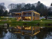 Сад в Close House