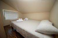 Posteľ alebo postele v izbe v ubytovaní Apartments Karina by El-Pi Tours