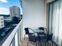 Balkon lub taras w obiekcie Kasprowicza 20 Luxury Apartments - Free Pool, Saunas, Salzgrotte, Jacuzzi, Gym, Children's Playroom, Fitness