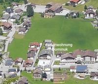 Vista árida de un barrio residencial en un suburbio en Ferienwohnung Dominik, en Neustift im Stubaital