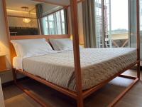 Posteľ alebo postele v izbe v ubytovaní 5-Rooms Apartment