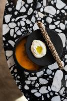 Jídlo v hotelu nebo okolí