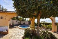 The swimming pool at or close to Villa Loaisa