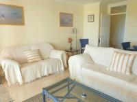 Posezení v ubytování Casitamar frontline beach house rental Casares Costa near Estepona