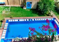 Bazén v ubytování Zad Elmosafer Villa - Tunis Village nebo v jeho okolí