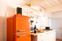 Kuchyňa alebo kuchynka v ubytovaní ORANGE Tuscany Flat