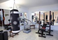 Centrum fitness w obiekcie Hotel Sur