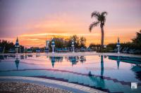 Bazén v ubytování Tonicello Hotel Resort & SPA nebo v jeho okolí