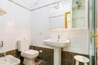 A bathroom at Borgo Pinti Cozy Flat