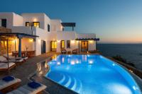 Bazén v ubytování Agl Luxury Villas Mykonos Villa Ambrosia nebo v jeho okolí