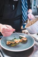 Jídlo v hotelu nebo okolí