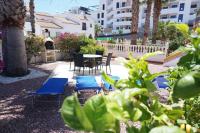 Zahrada ubytování Spacious Ground floor apartment with Garden & Communal Pool