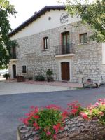 The building in which a vendégházakat is located