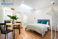 Postel nebo postele na pokoji v ubytování Hotelito Boutique Badalona Mar