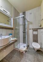 Koupelna v ubytování Wellnesshotel deine Auszeit, Adults only