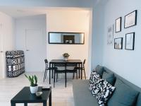 Część wypoczynkowa w obiekcie GMC Turistics - Great Apartment for Groups & Families