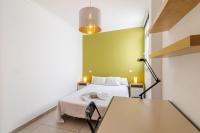 Postel nebo postele na pokoji v ubytování Nice Canteras - 2BDR + WiFi + Balcony
