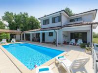 Bazén v ubytovaní Holiday Home Fratrici by Interhome alebo v jeho blízkosti