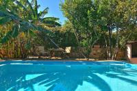 Bazén v ubytovaní Villa Kamares Private pool alebo v jeho blízkosti
