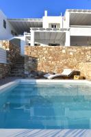 The swimming pool at or close to Villa Thoe Glisidia Paros