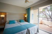 Invisa Hotel Club Cala Blanca, Playa dEs Figueral – Prezzi ...