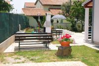Vonkajšia záhrada v ubytovaní Apartments Vila Marinela