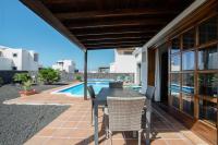 The swimming pool at or close to Casa Violeta
