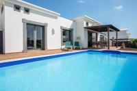 The swimming pool at or close to Casa Violeta