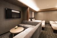 グランドベース鹿児島にあるテレビまたはエンターテインメントセンター