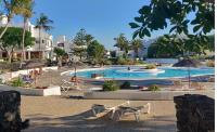 Bazén v ubytování VULCANO APARTMENT LANZAROTE nebo v jeho okolí
