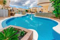 Bazén v ubytování Yucca Park, Lovely, quiet, 2 bedroom, 70m2, ocean pool view! nebo v jeho okolí