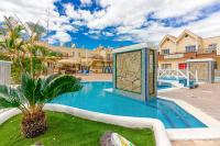 Bazén v ubytování Yucca Park, Lovely, quiet, 2 bedroom, 70m2, ocean pool view! nebo v jeho okolí