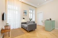 Kuchnia lub aneks kuchenny w obiekcie Apartments Warsaw Targowa by Noclegi Renters