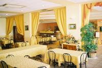 Restauracja lub miejsce do jedzenia w obiekcie Hotel Tortorina