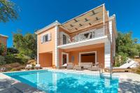 Bazén v ubytovaní Schiza Houses alebo v jeho blízkosti