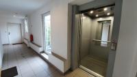 A bathroom at Wiener Maisonette mit Terrasse