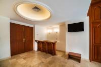 Hotel Imperialにあるテレビまたはエンターテインメントセンター