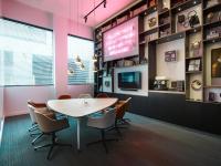 TV&#47;Unterhaltungsangebot in der Unterkunft citizenM Seattle South Lake Union