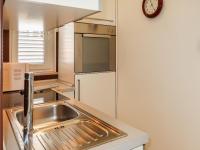Kuchyňa alebo kuchynka v ubytovaní Apartment Milevoj-1 by Interhome
